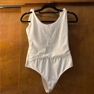 White Sleeveless Lulus Medium Bodysuit